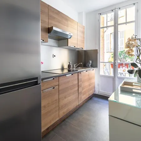 Art Deco Flat 45 M²